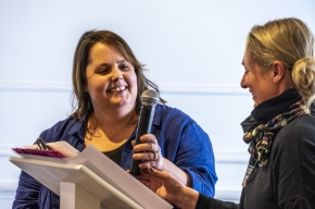 Festival Director, Michaela Bolzan interviews Nadine Ingram over coffee and cake about her latest cookbook, Flour and Stone. Photo by Greg Jackson. 