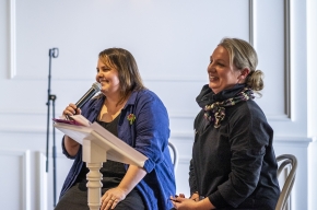 Festival Director, Michaela Bolzan interviews Nadine Ingram over coffee and cake about her latest cookbook, Flour and Stone. Photo by Greg Jackson. 