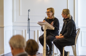 Festival Director, Michaela Bolzan interviews Christine Manfield about her travels to India and latest cookbook, Tasting India. Photo by Greg Jackson.
