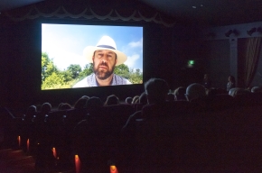 Alex Johnson talks about his book, Book Towns, in which Bowral is a featured town. Photo by Greg Jackson.