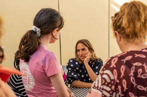 Kirli Saunders OAM signs copies of her books. Photo by Greg Jackson. 